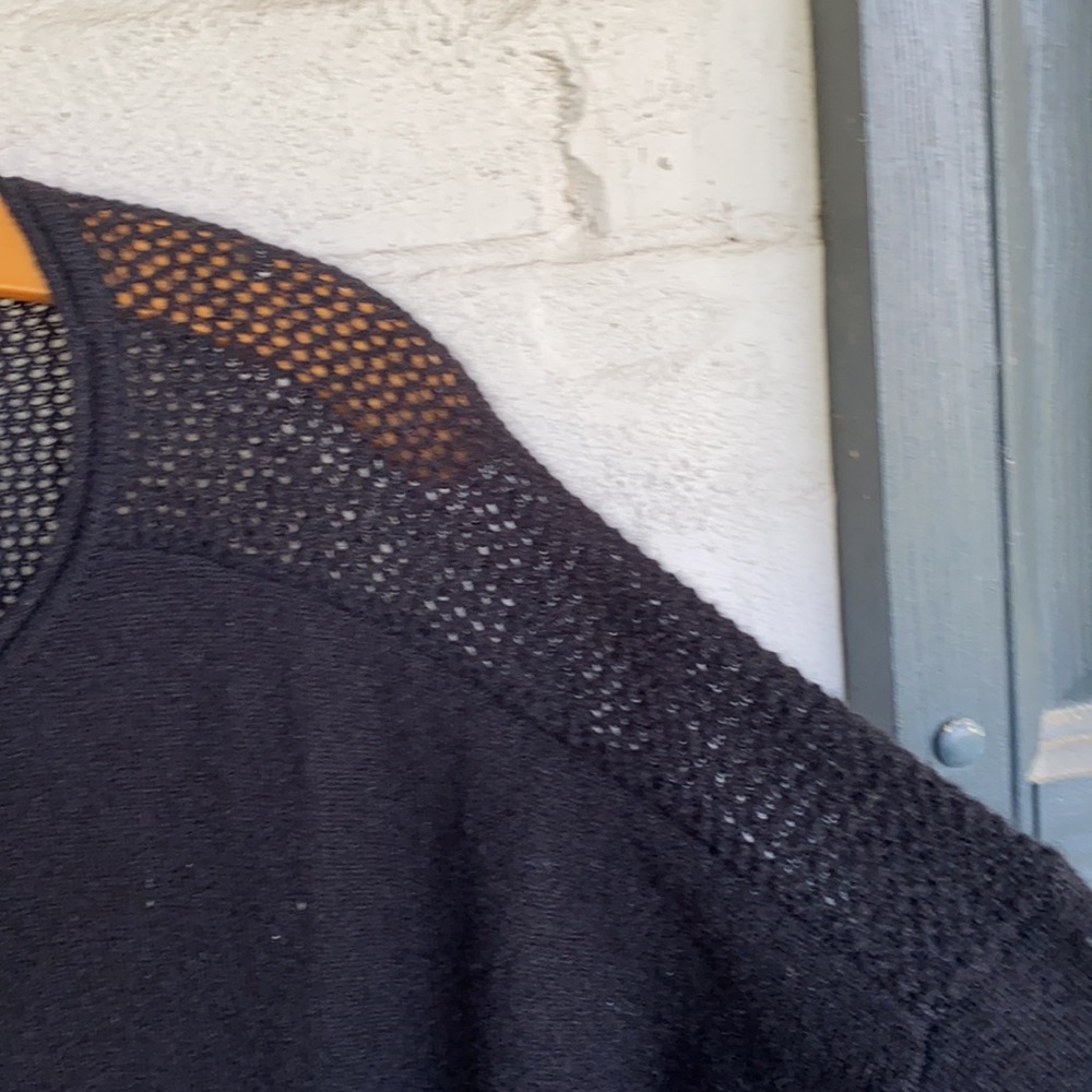 Vince cashmere black pullover sweater w open weave back size small - Picture 4 of 12